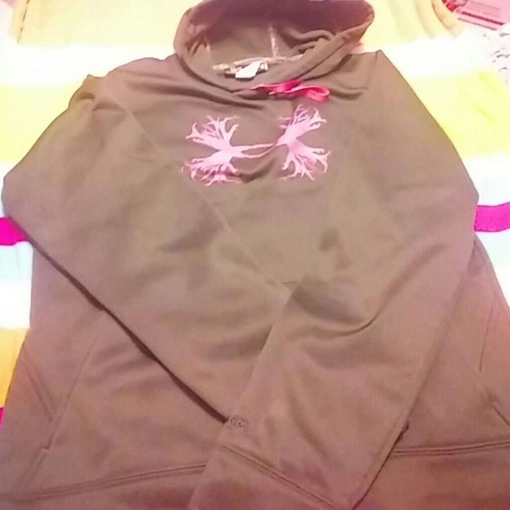 ❗LAST CHANCE❗Under Armour Sweatshirt
